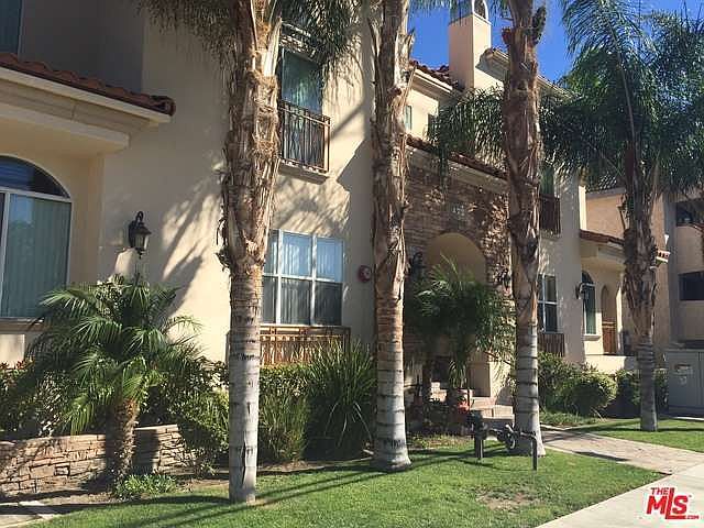 1st image of 422 S Lake St APT 101