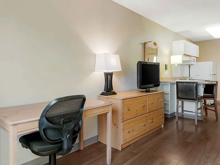 Studio Suite - 2 Queen Beds