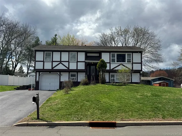 19 Northpark Drive, Garnerville, NY 10923