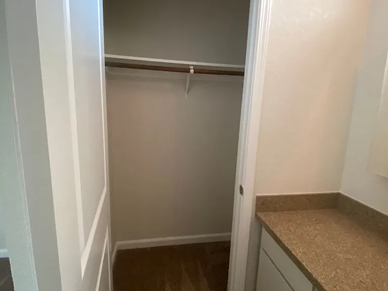 114 Melody Ct — Photo 40