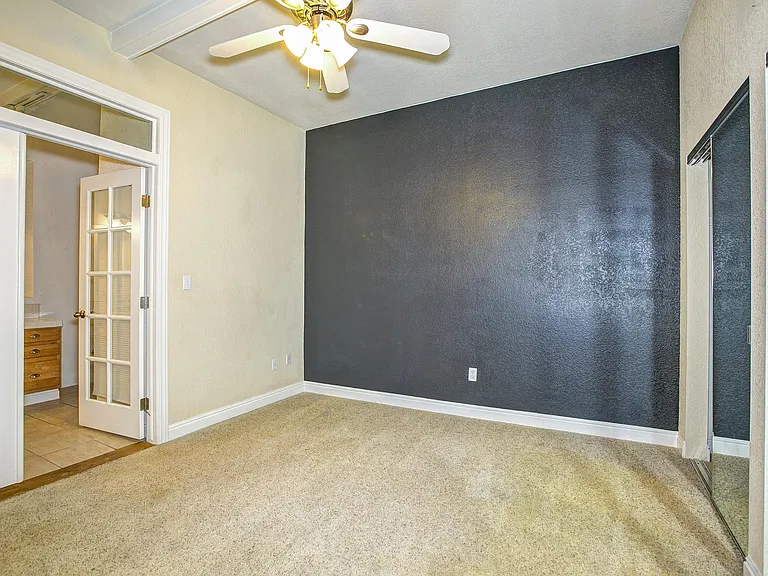 2916 Irving St — Photo 11