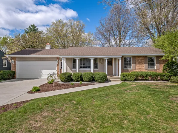 1659 Cedarlane Dr, Jenison, MI 49428