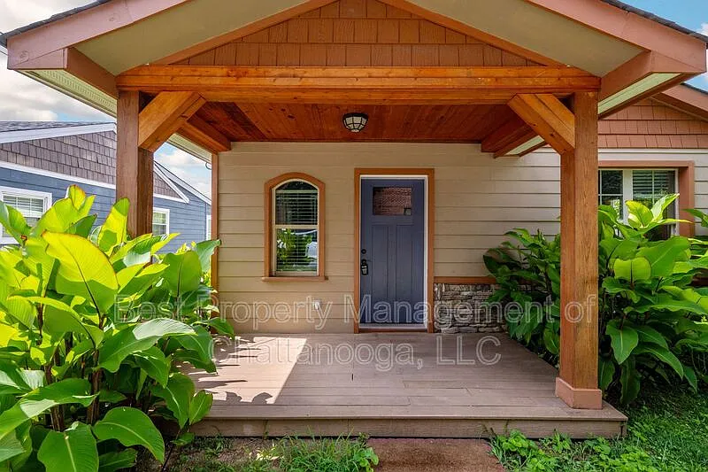 2 bed, 2.5 bath, $1,895 — Photo 2