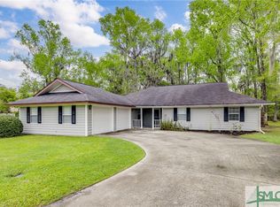 8 N Nicholson Cir, Savannah, GA 31419