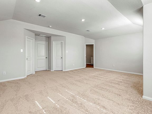 4th image of 8213 Vanilla Orchid Dr