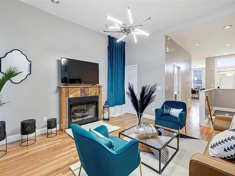 1714 S Tucker Blvd #A — Photo 4