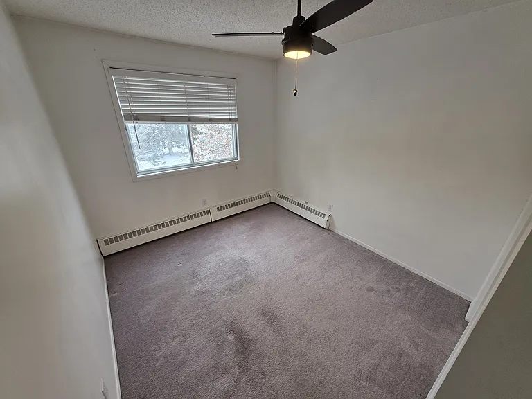 11045 123rd St NW — Photo 11
