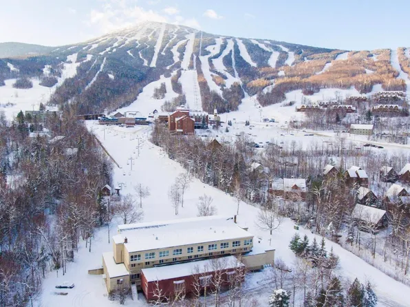 205 Commons Circle #205, Carrabassett Valley, ME 04947