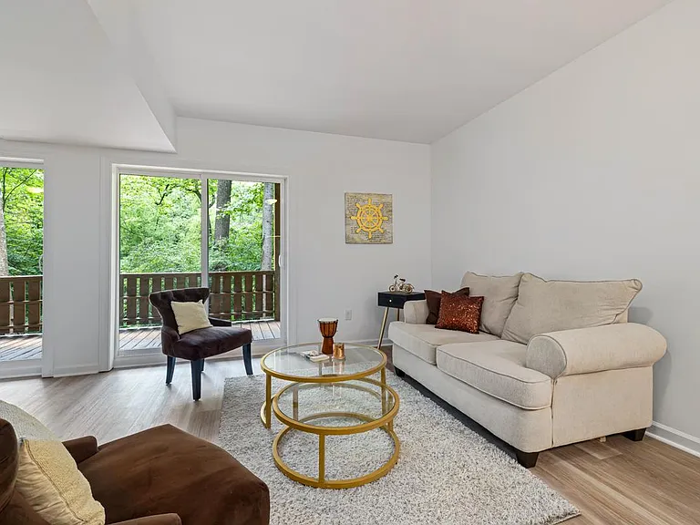 912 Langford Pl — Photo 23