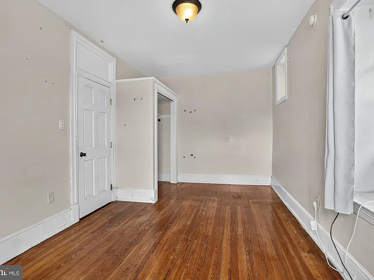 4011 Pine St — Photo 41