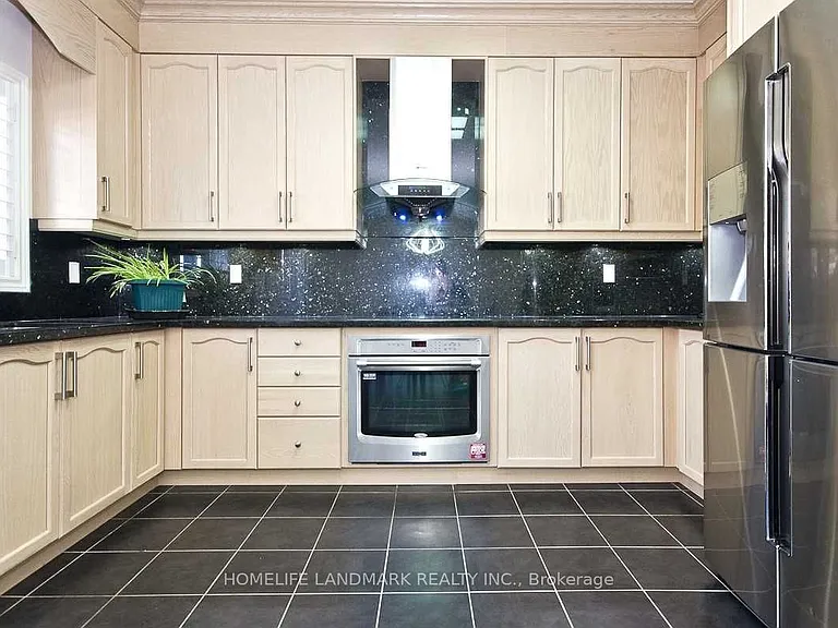 386 Wilfred Murison Ave — Photo 10