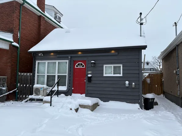 212 Rosslyn Ave N, Hamilton, ON L8L 7P7