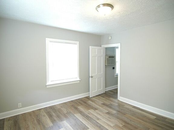 3rd image of 311 Edith Ave
