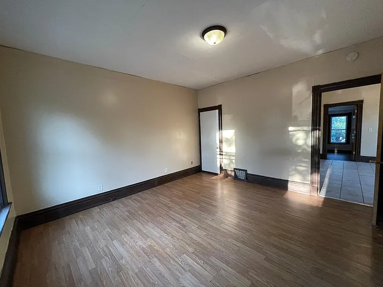 932 Galtier St — Photo 82