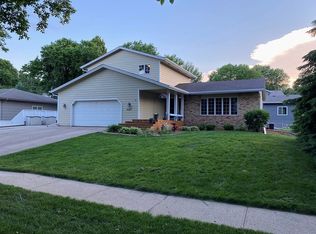 4109 S Teakwood Ave, Sioux Falls, SD 57103