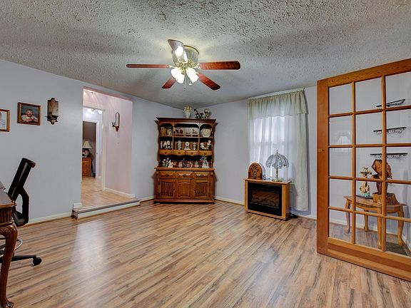 5th image of 1411 Lawson Ave