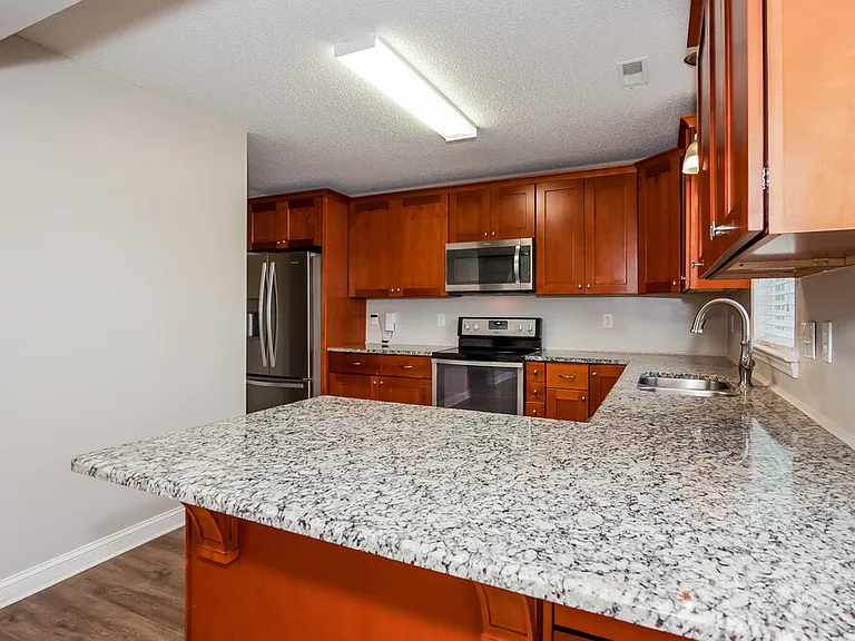 4941 Hopewood Ln — Photo 10