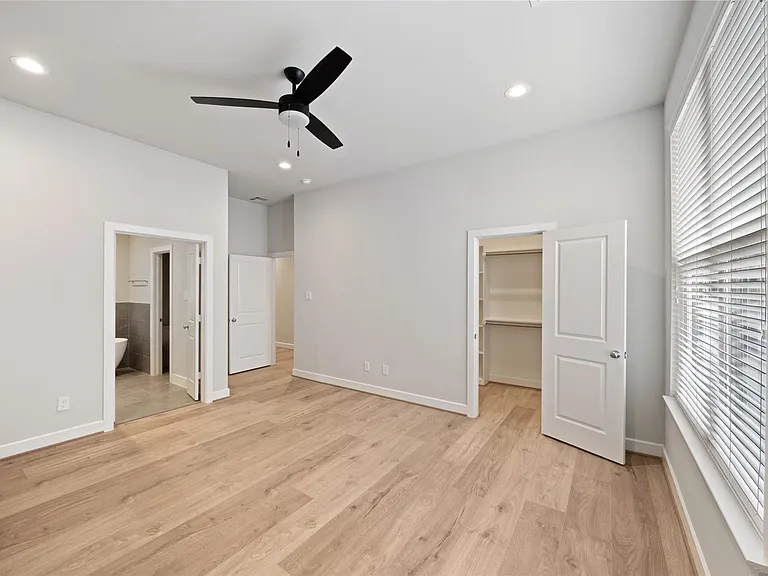 5910 Haring Ln — Photo 13