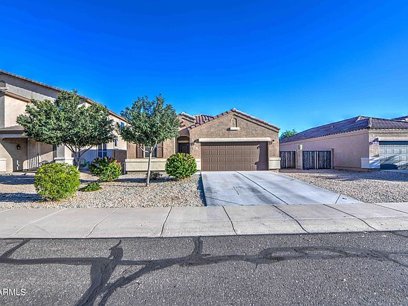 3rd image of 11247 E CLIFFROSE Lane