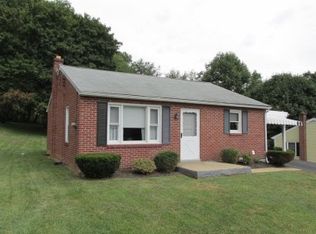 1360 Villa Rd, Lancaster, PA 17601
