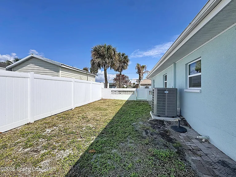1707 Shore Dr — Photo 35