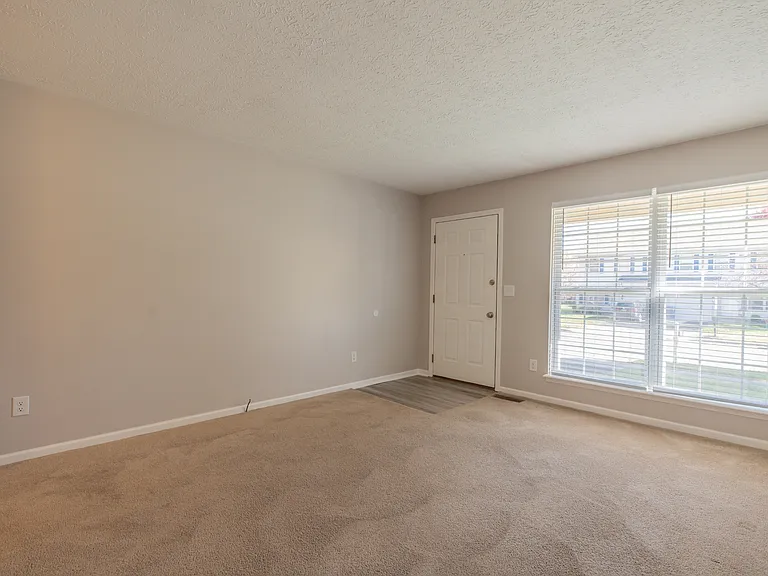 484-486 Applegate Ln #486 — Photo 31