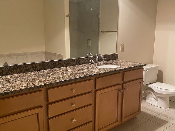 5th image of 129 Irving Ave APT J
