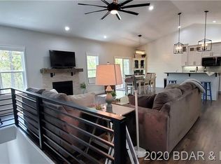 137 Spring Rd, Lake Ozark, MO 65049