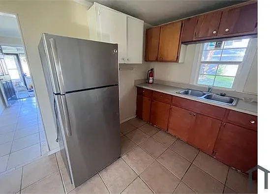 3 bed, 1500 sqft, $1,700 — Photo 1