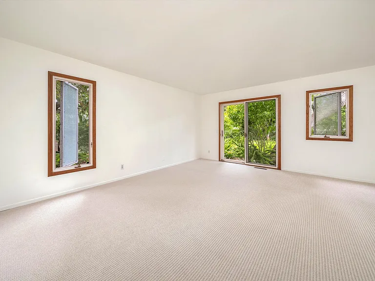 1539 Miramar Ln — Photo 8