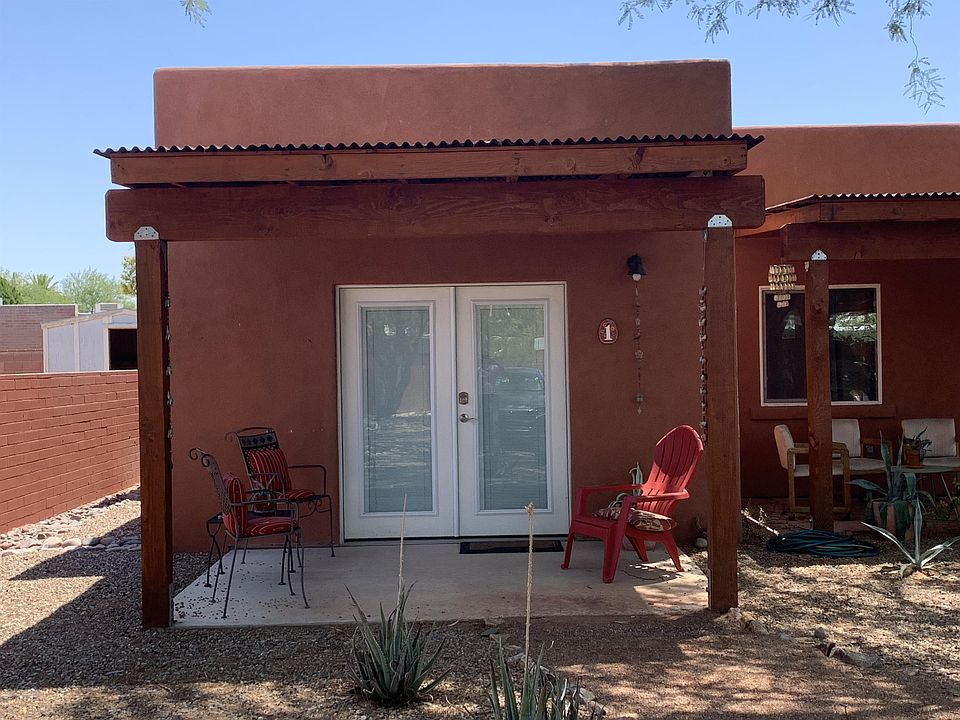1st image of 3347 E Seneca St #11052676
