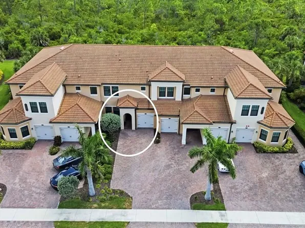 10055 Crooked Creek Dr #102, Venice, FL 34293