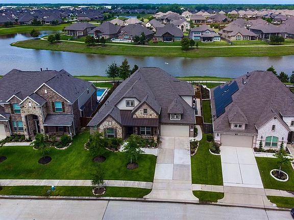 2nd image of 18715 Southard Oaks Dr
