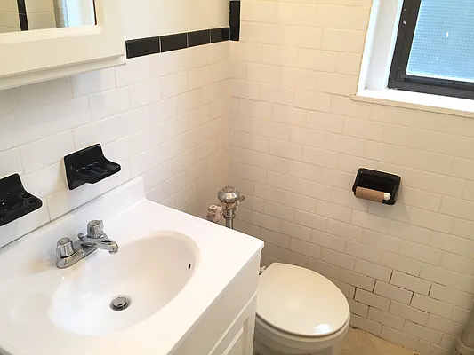 Rented by Zuz Realty | media 27