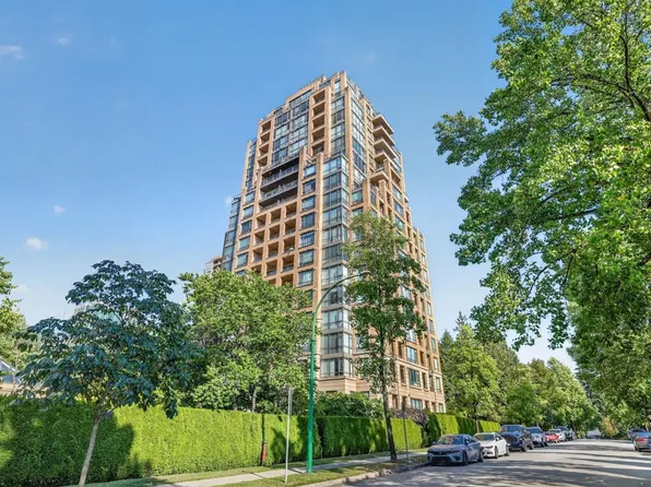 7388 Sandborne Ave #1601, Burnaby, BC V3N 5C4