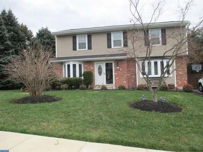 302 Jody Ln, Upper Chichester, PA, 19061