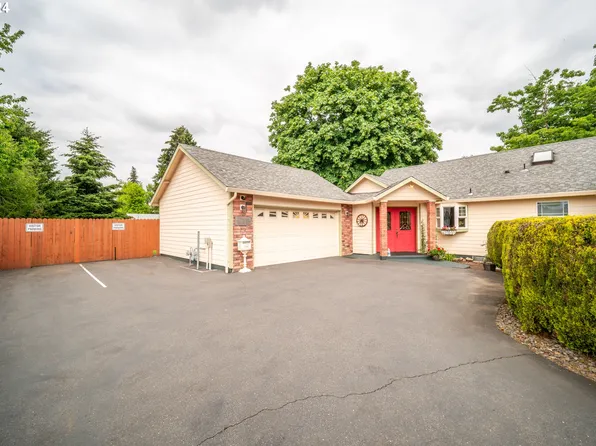 14547 Thayer Rd, Oregon City, OR 97045