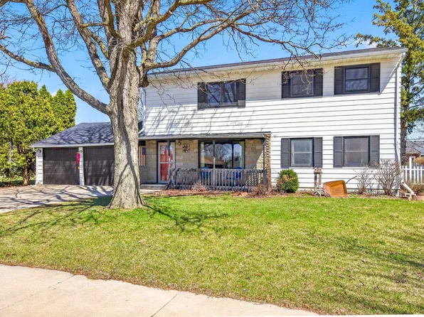 712 Chestnut St, Neenah, WI 54956