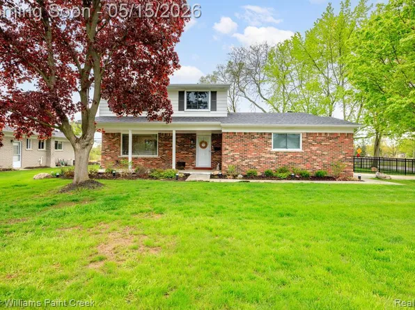 1195 Ashley Dr, Troy, MI 48085