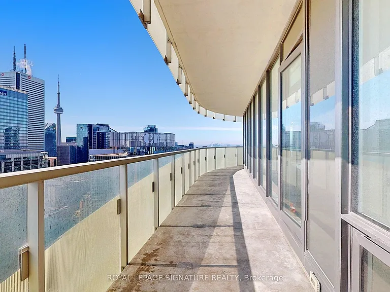 197 Yonge St #4409 — Photo 37
