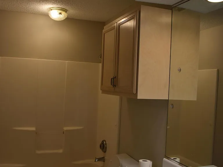 710 Legacy Ct — Photo 8