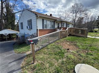 1845 Old Hollow Rd, Walkertown, NC 27051