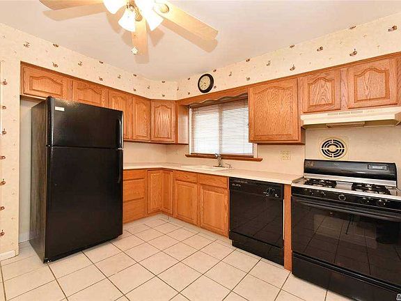 4th image of 151-64 18th Ave