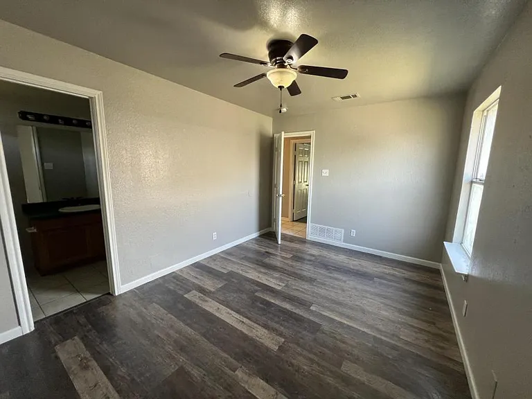 3607 Crescent Dr — Photo 21