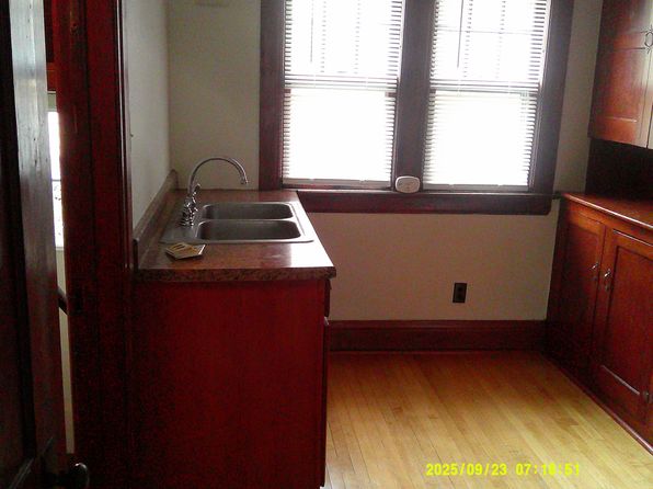 700 Elm St
