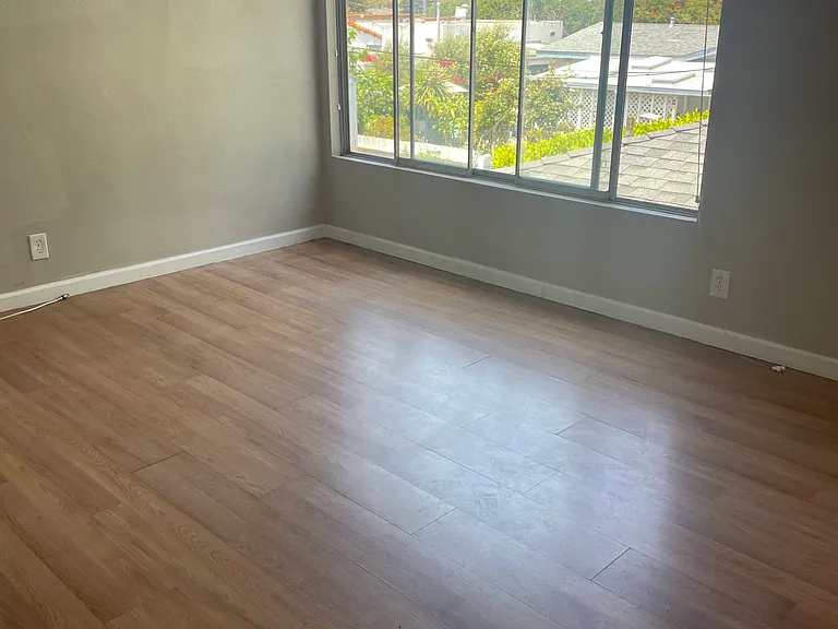 4877 Coronado Ave — Photo 2