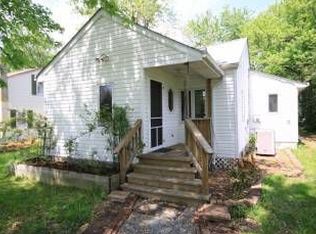 210 Lakeview Ave, Edgewater, MD 21037