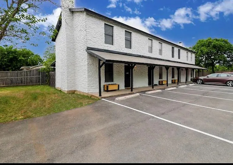 200 Laurel Dr #A — Photo 8