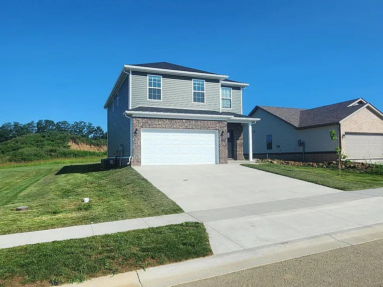 929 Olympic Ct — Photo 34