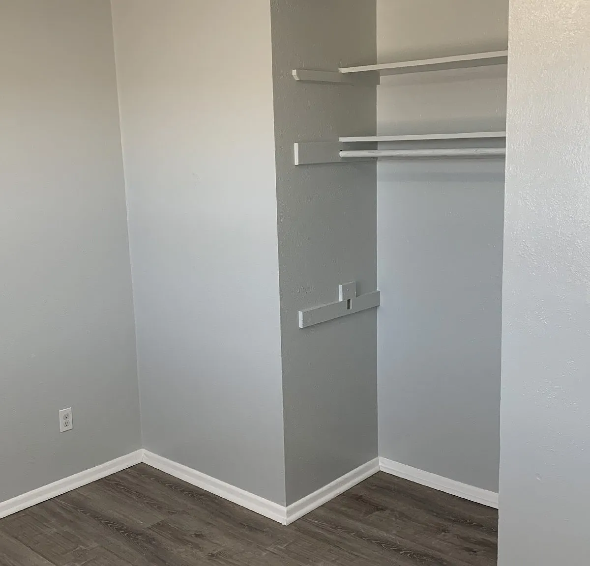 2 bed, 1.0 bath, $1,450 — Photo 2
